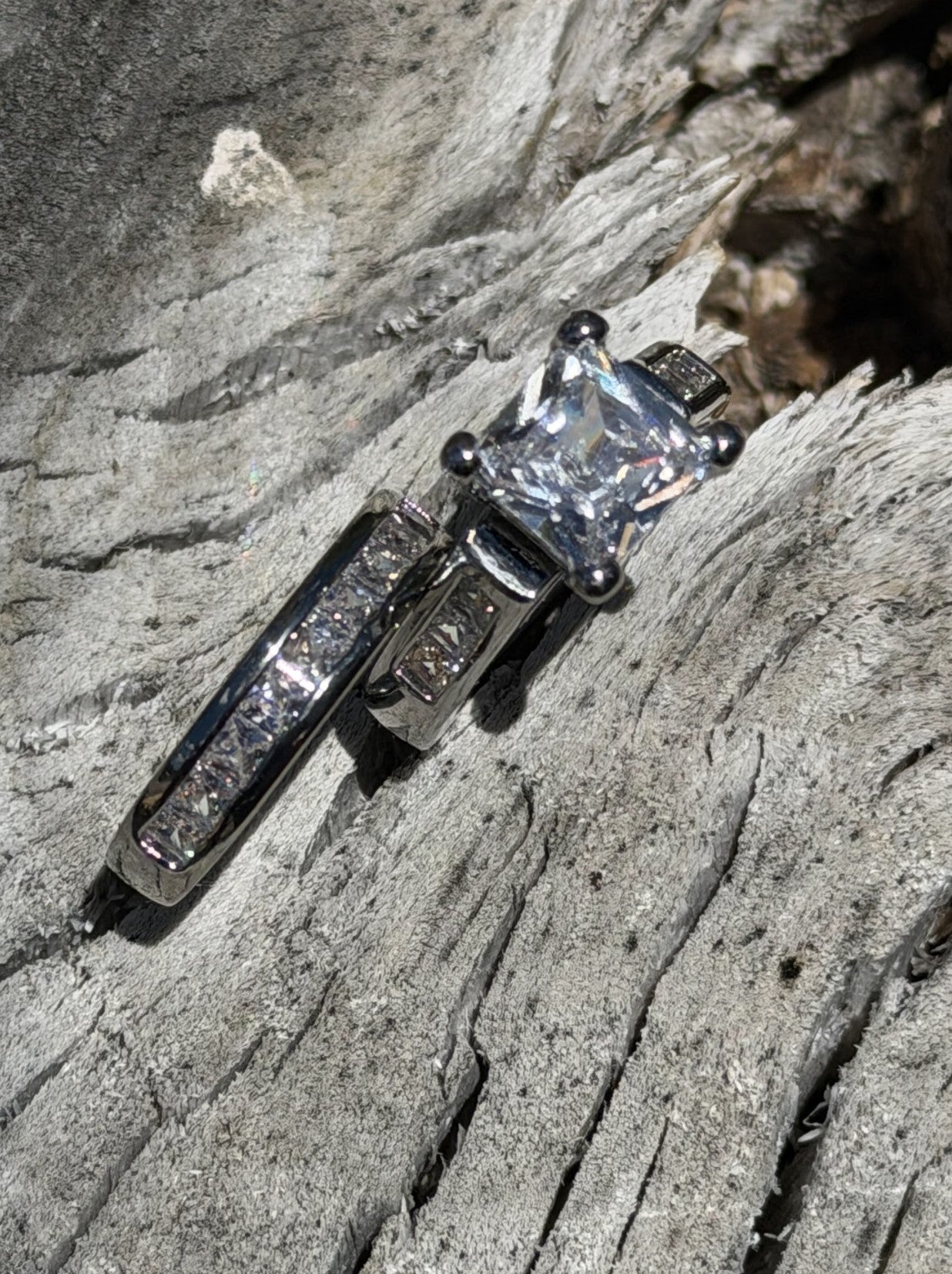 Sis & Co. Fun Jewels Collection - 2 Pcs Square Ring Set