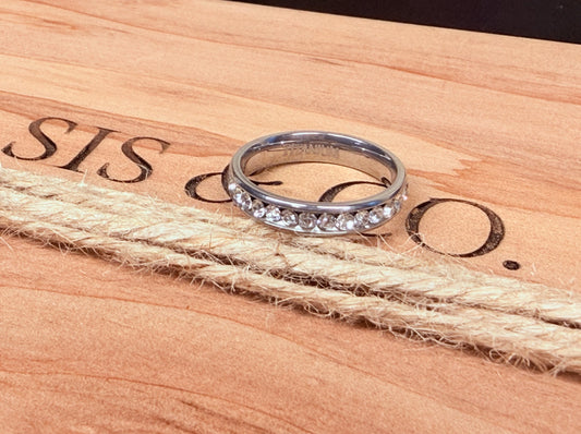 Sis & Co. Fun Jewels Collection - 1 Pcs Eternity Round Stone Ring