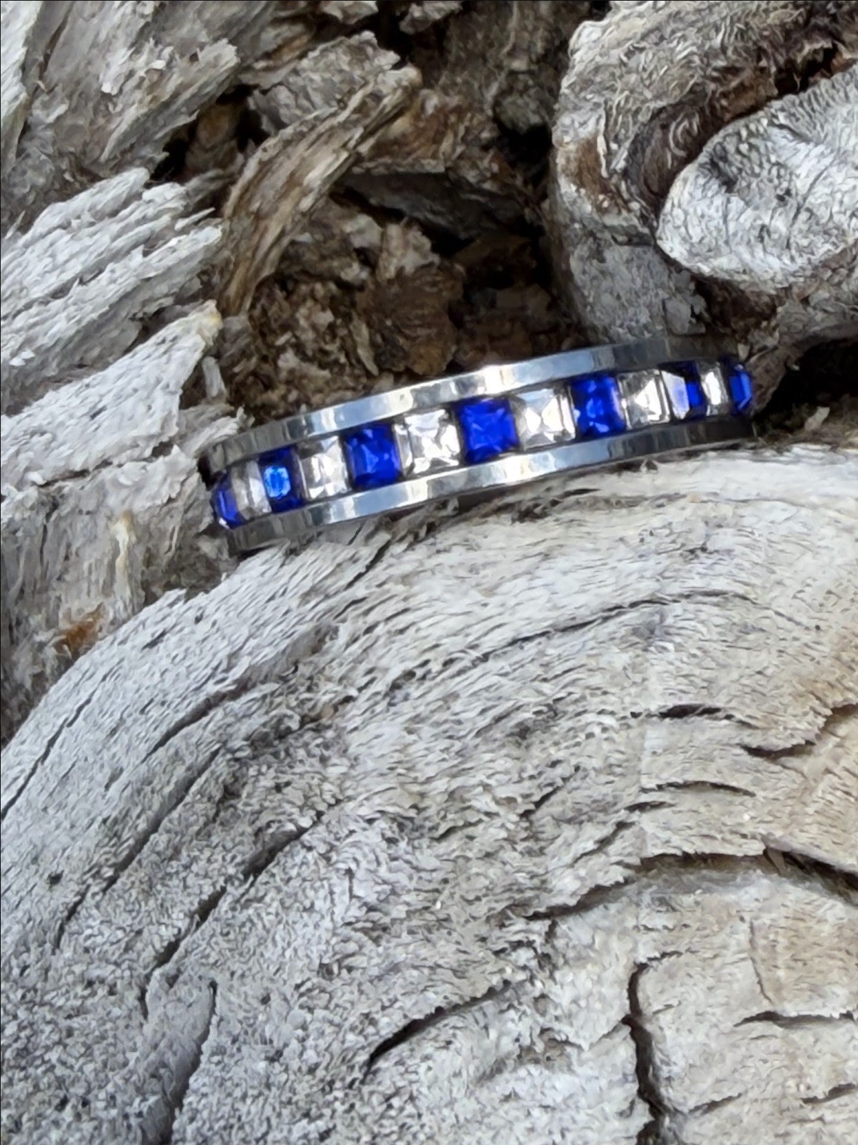 Sis & Co. Fun Jewels Collection - 1 Pcs Blue Cubic Zirconia Stone Ring